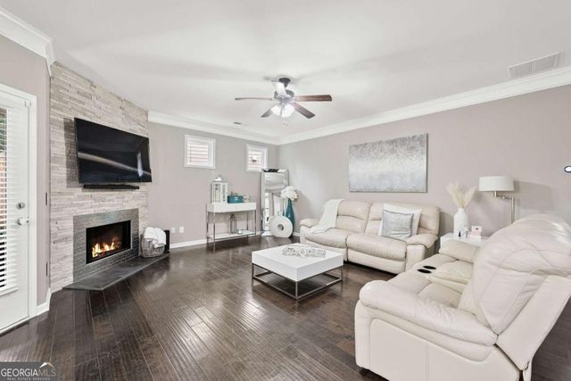 2939 Woodward Down Trail, Buford, GA 30519