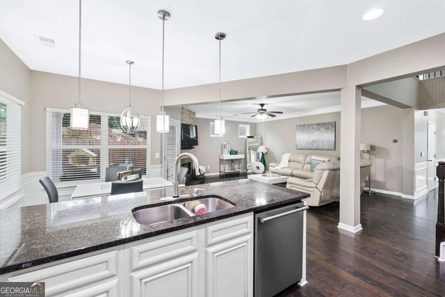 2939 Woodward Down Trail, Buford, GA 30519