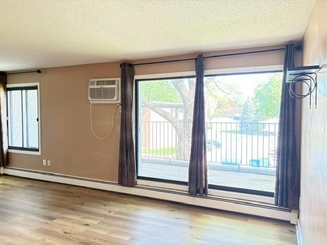 4110 RAHN Road 221, Eagan, MN 55122