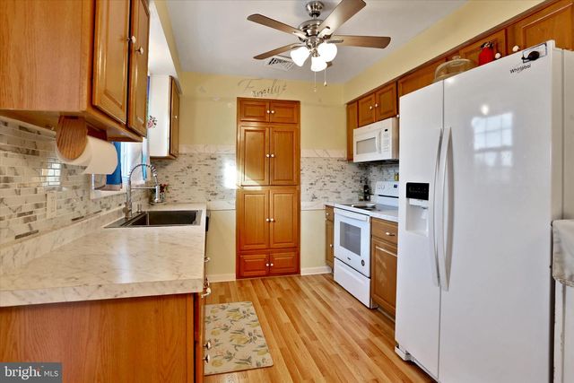 3269 NIGHT IN GALE DR, Dover, PA 17315
