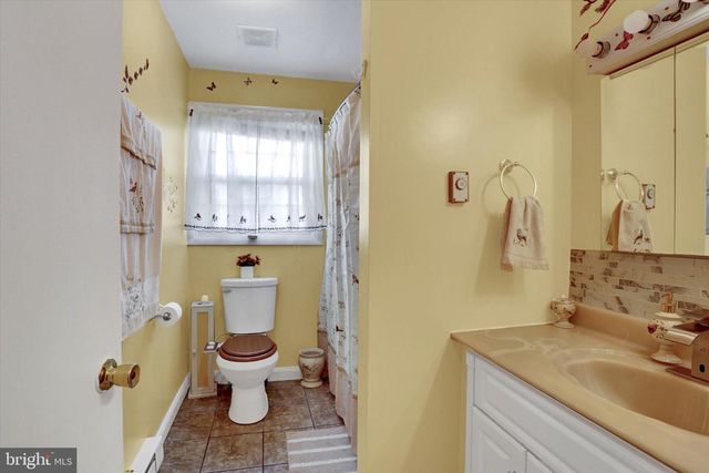 3269 NIGHT IN GALE DR, Dover, PA 17315
