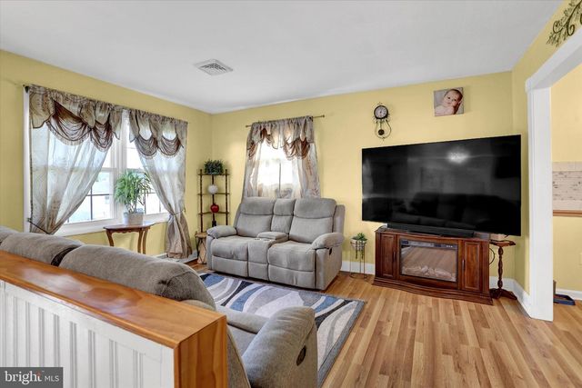 3269 NIGHT IN GALE DR, Dover, PA 17315