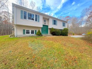 400 Windham Avenue, Colchester, CT 06415