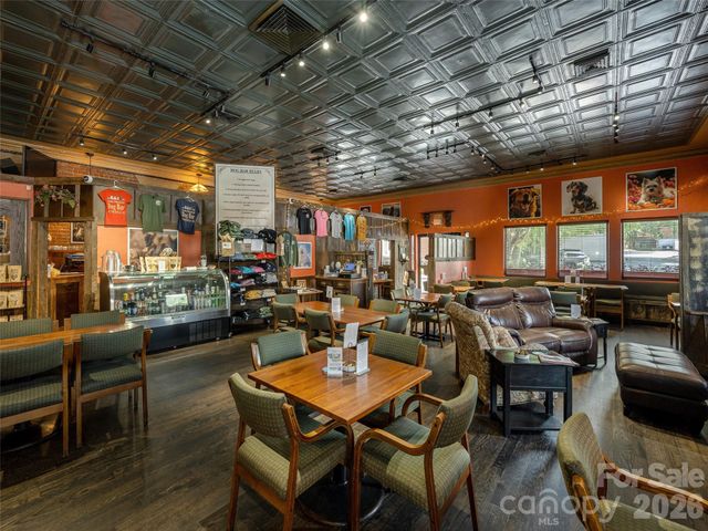 44 Church Street, Waynesville, NC 28786