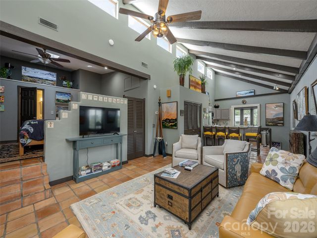 44 Church Street, Waynesville, NC 28786