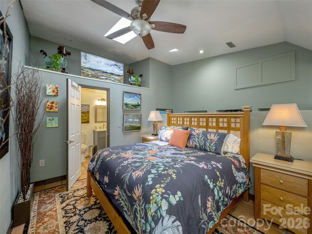 44 Church Street, Waynesville, NC 28786