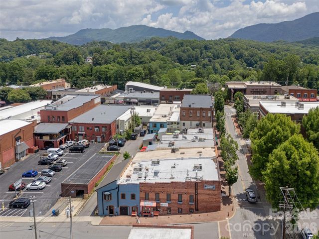 44 Church Street, Waynesville, NC 28786