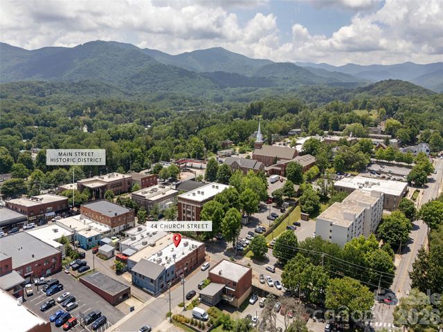 44 Church Street, Waynesville, NC 28786