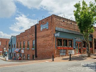 44 Church Street, Waynesville, NC 28786