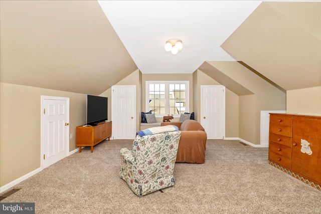 11110 MAHOGANY DR, Hagerstown, MD 21742