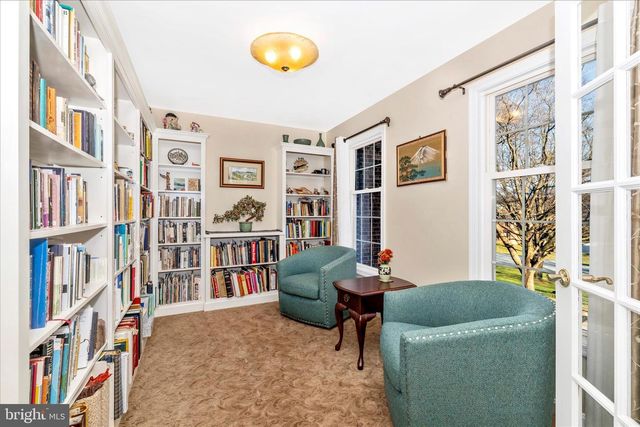 11110 MAHOGANY DR, Hagerstown, MD 21742