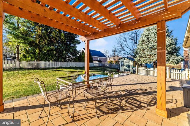 11110 MAHOGANY DR, Hagerstown, MD 21742