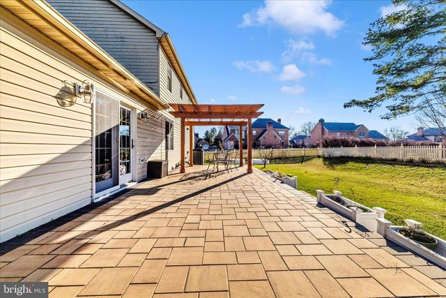 11110 MAHOGANY DR, Hagerstown, MD 21742