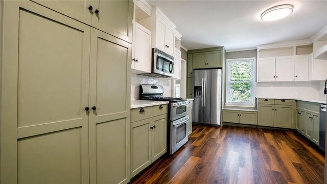 2209 NE 39th Terrace, Kansas City, MO 64116