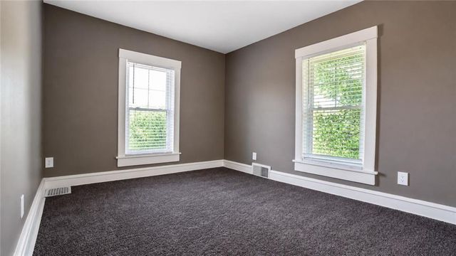 2209 NE 39th Terrace, Kansas City, MO 64116