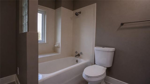 2209 NE 39th Terrace, Kansas City, MO 64116
