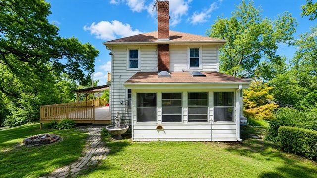 2209 NE 39th Terrace, Kansas City, MO 64116