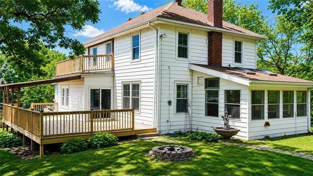 2209 NE 39th Terrace, Kansas City, MO 64116