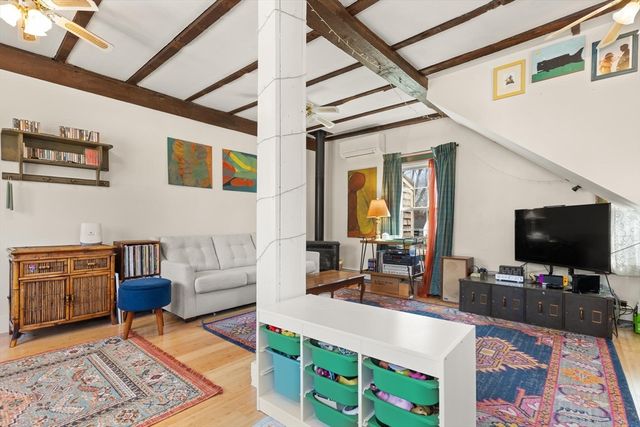 700 High St, Hanson, MA 02341