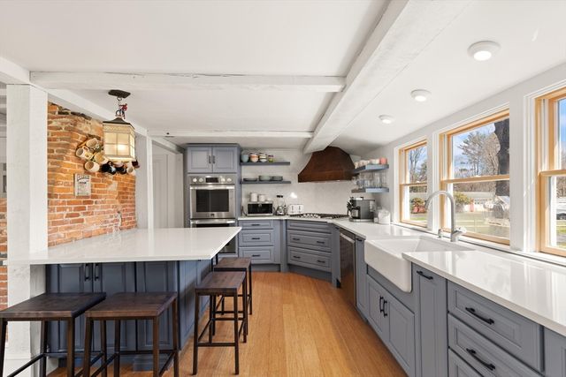 700 High St, Hanson, MA 02341