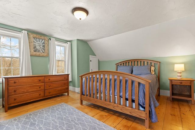700 High St, Hanson, MA 02341