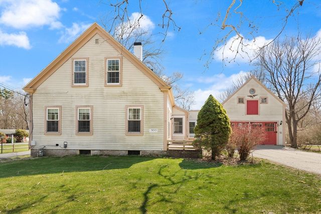 700 High St, Hanson, MA 02341