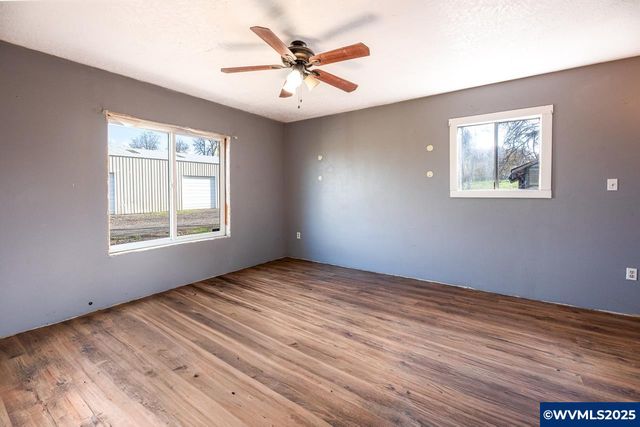 39036 Scravel Hill Rd NE, Albany, OR 97321