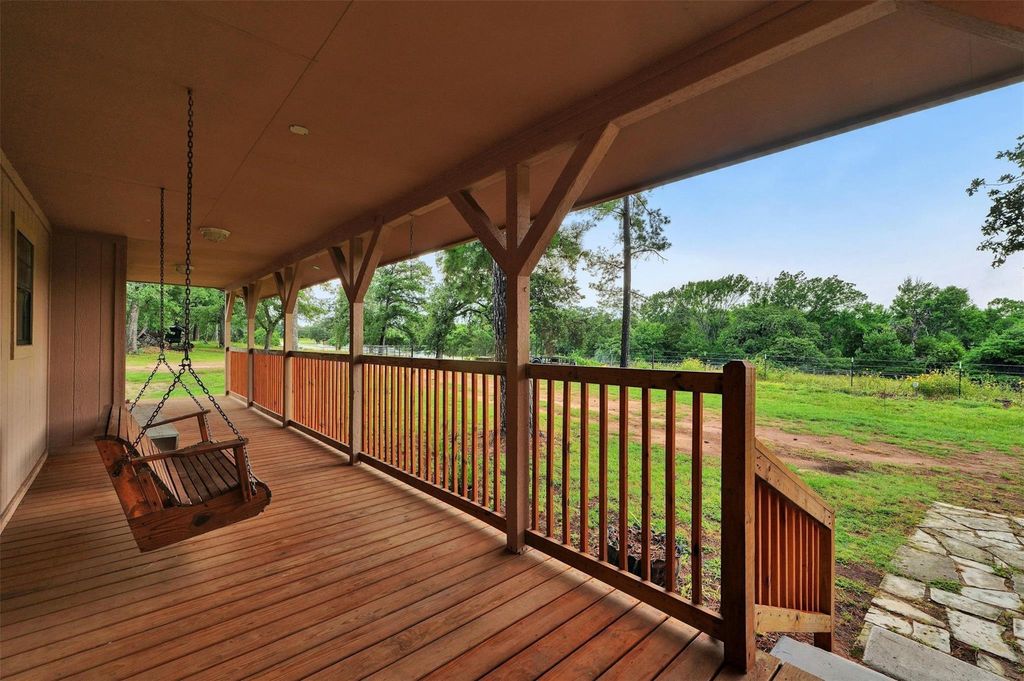 2169 Highway 304, Smithville, TX 78957