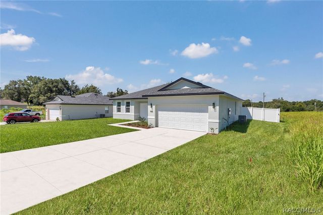 7858 N Merrimac Way, Citrus Springs, FL 34434