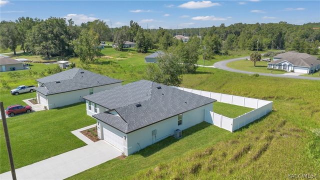 7858 N Merrimac Way, Citrus Springs, FL 34434