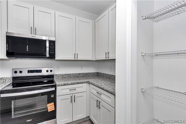 7858 N Merrimac Way, Citrus Springs, FL 34434