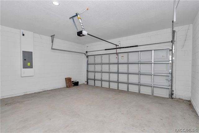 7858 N Merrimac Way, Citrus Springs, FL 34434