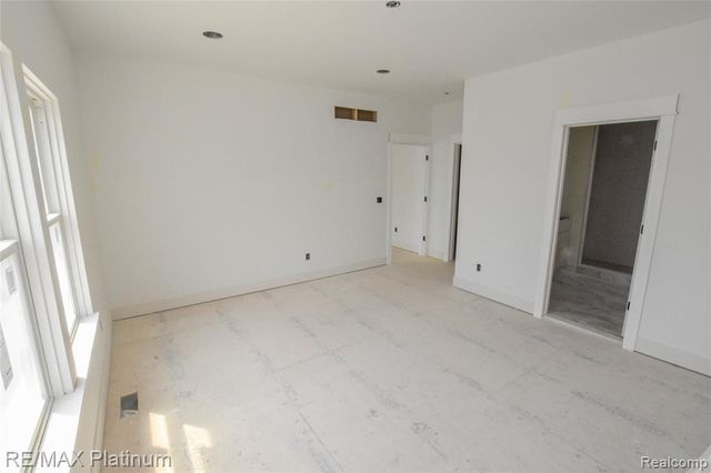 4570 Stillmeadow, Howell, MI 48843