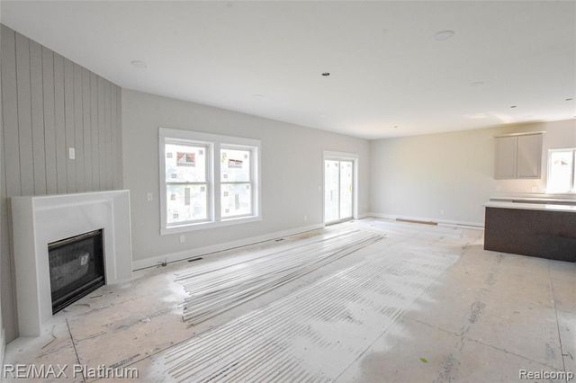 4570 Stillmeadow, Howell, MI 48843