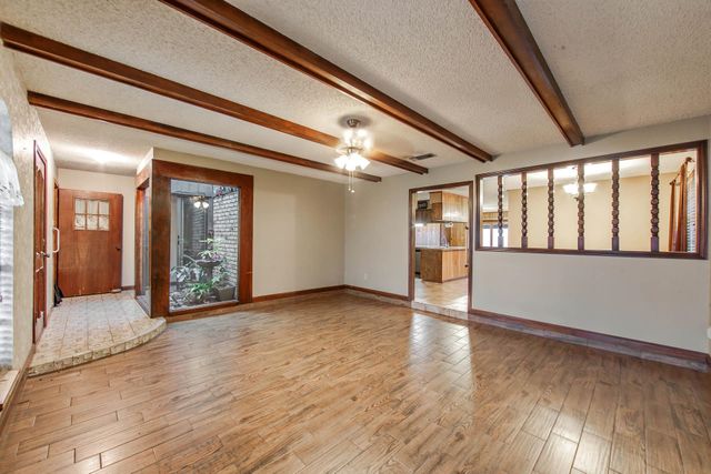 214 Lake Crescent Circle, Houma, LA 70360