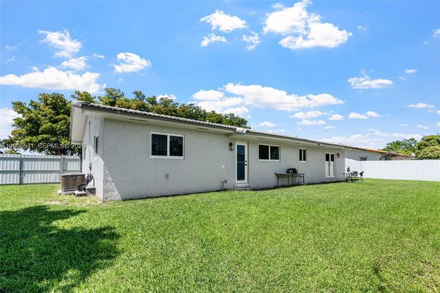 12724 SW 33rd Terrace, Miami, FL 33175