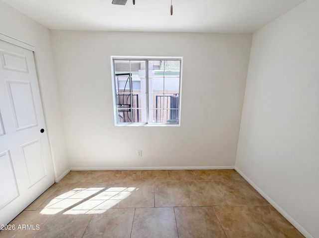 3024 W SALTER Drive, Phoenix, AZ 85027