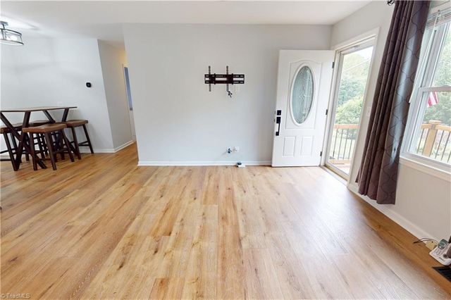 161 Washington Avenue, Mount Airy, NC 27030