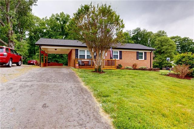 161 Washington Avenue, Mount Airy, NC 27030