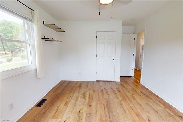 161 Washington Avenue, Mount Airy, NC 27030