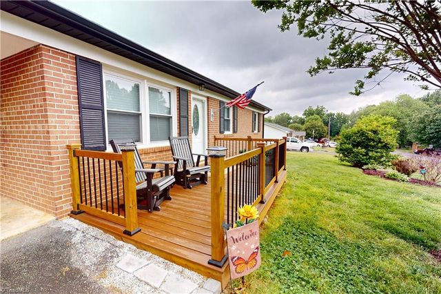 161 Washington Avenue, Mount Airy, NC 27030