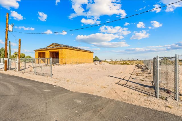 1370 E Dike Road, Mohave Valley, AZ 86440