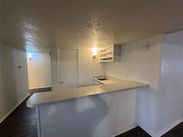 2905 WOODLARK Drive, Fort Worth, TX 76123