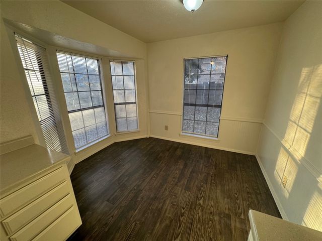 2905 WOODLARK Drive, Fort Worth, TX 76123