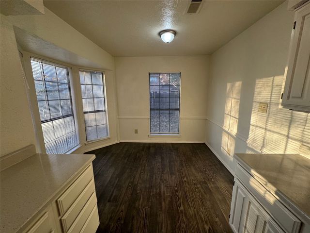 2905 WOODLARK Drive, Fort Worth, TX 76123