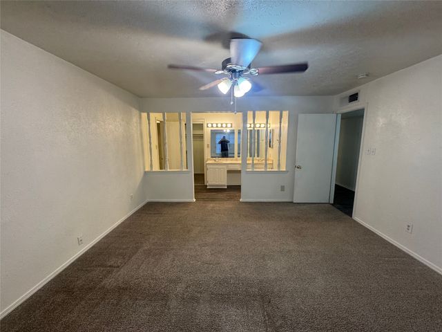 2905 WOODLARK Drive, Fort Worth, TX 76123