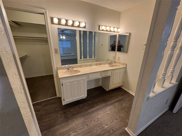 2905 WOODLARK Drive, Fort Worth, TX 76123