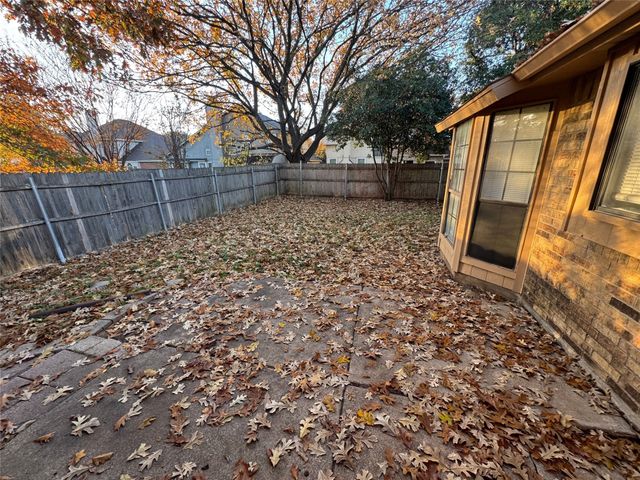 2905 WOODLARK Drive, Fort Worth, TX 76123