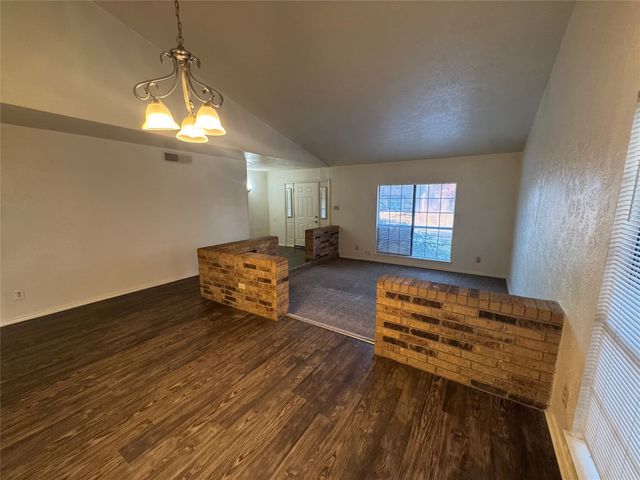 2905 WOODLARK Drive, Fort Worth, TX 76123