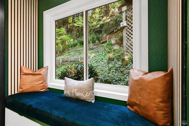 16 Iron Springs Rd, Fairfax, CA 94930